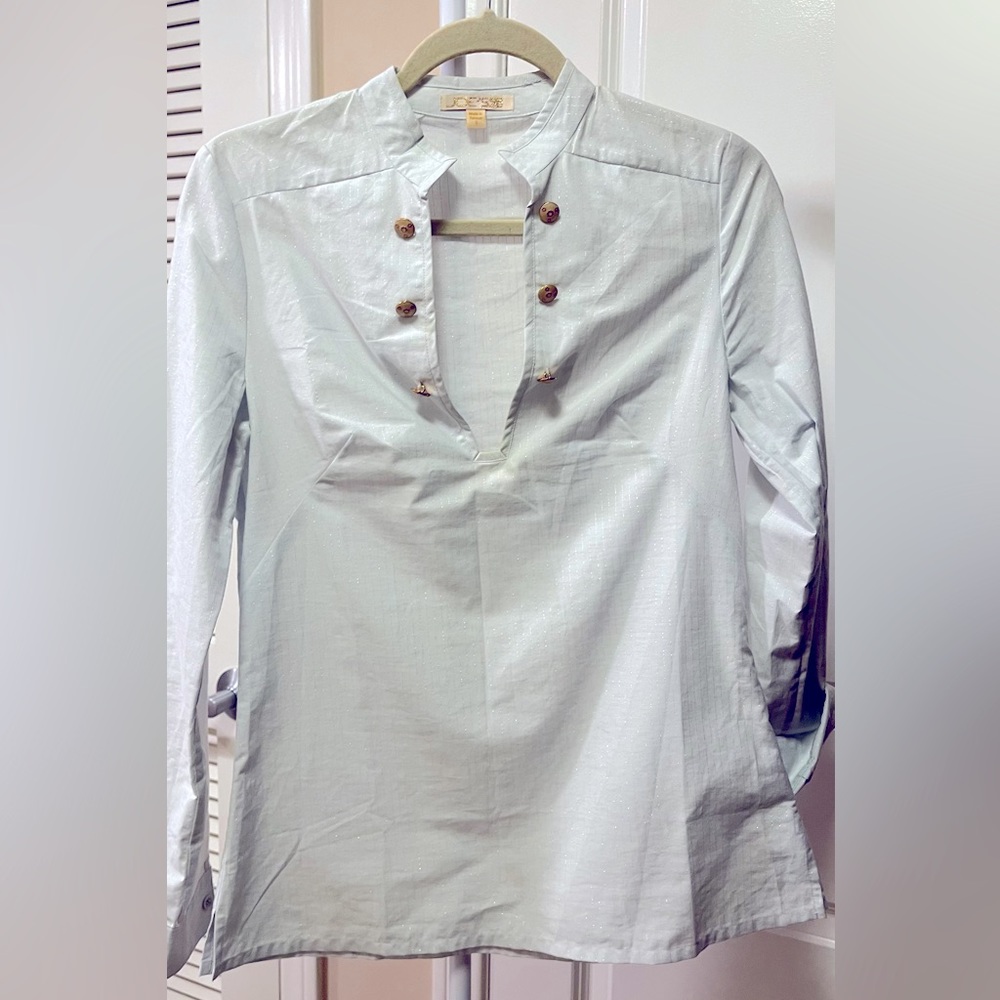 Long Sleeve shirt.